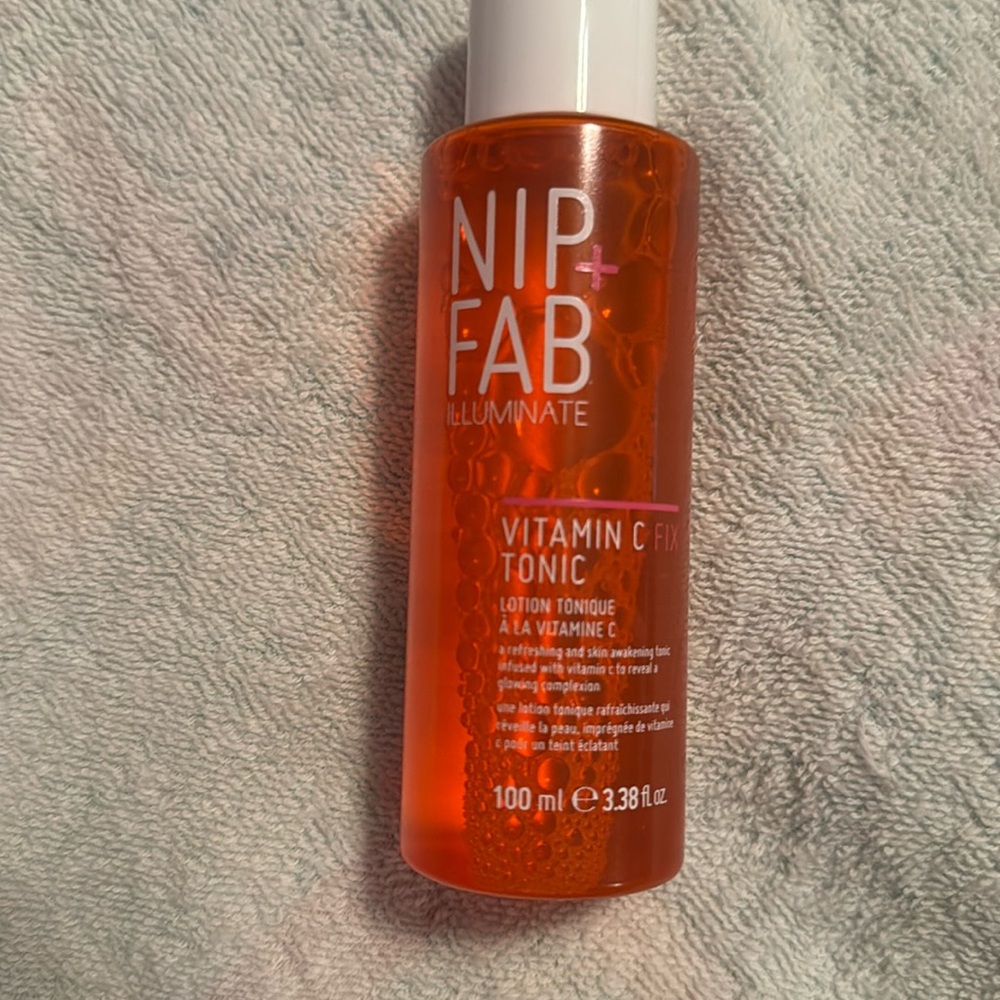 NWT NIP + FAB Illuminate Vitamin C Fix Tonic Toner